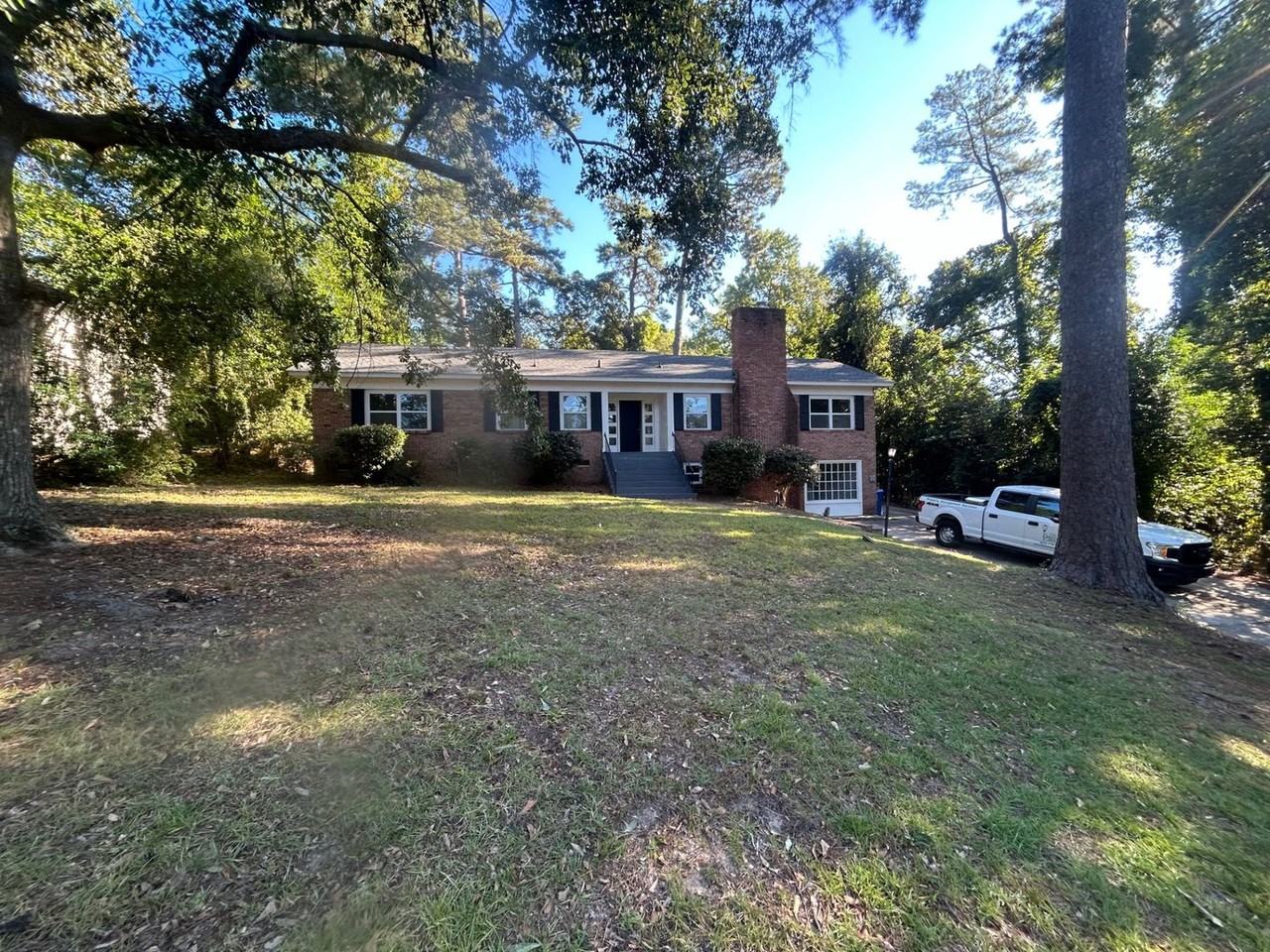 4725 Kilbourne Rd - Photo 2 of 32
