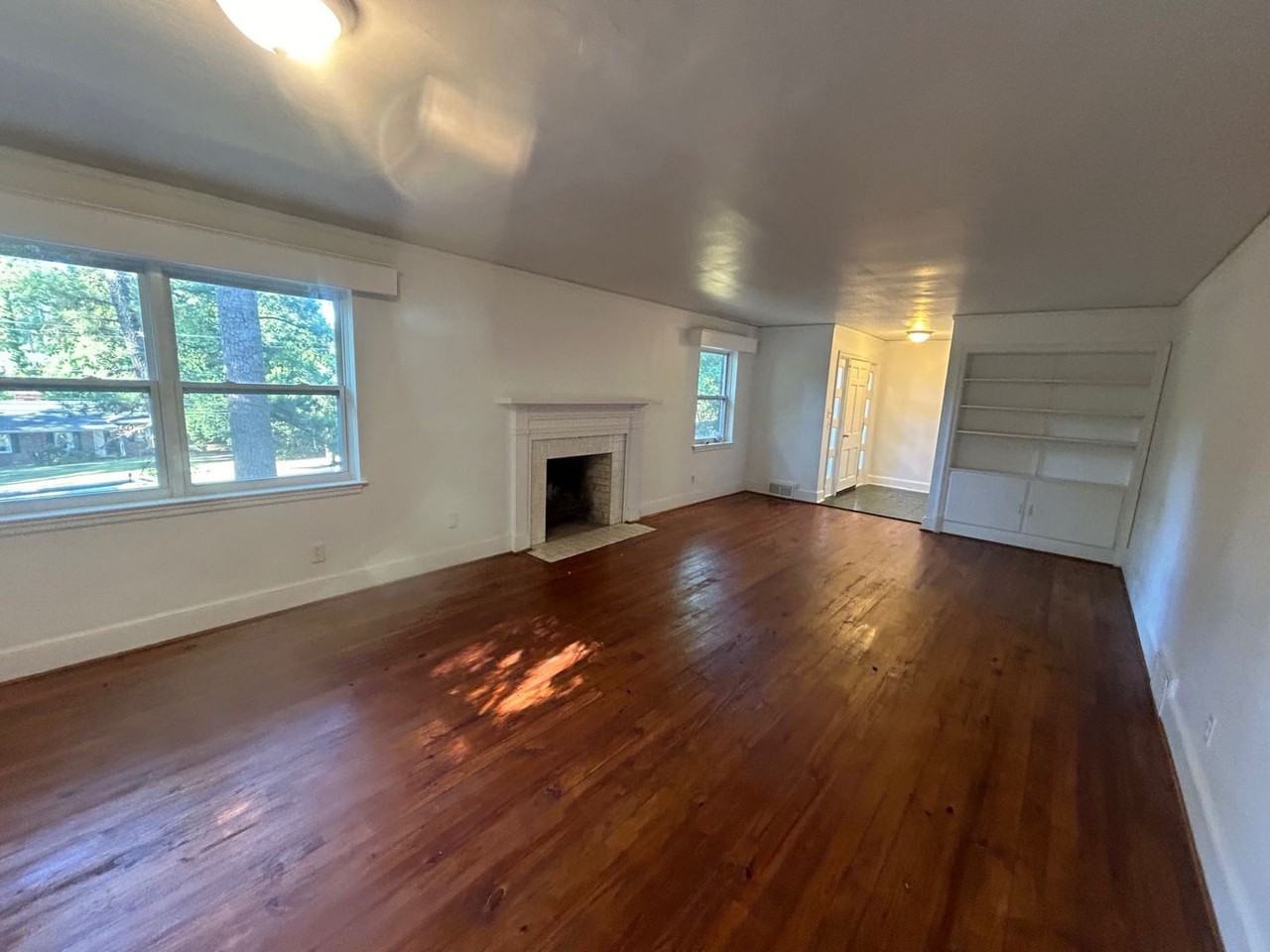 4725 Kilbourne Rd - Photo 3 of 32