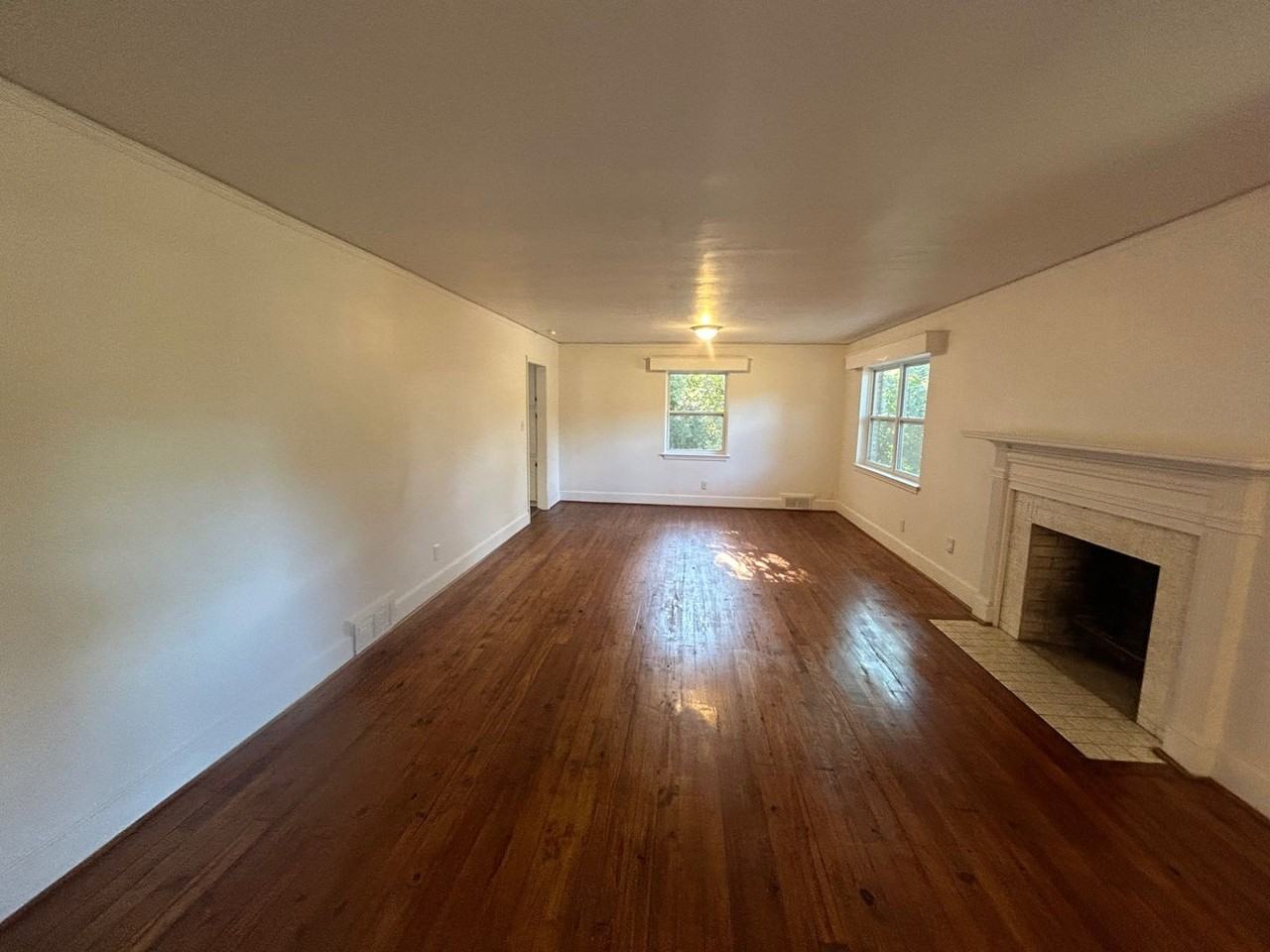 4725 Kilbourne Rd - Photo 5 of 32