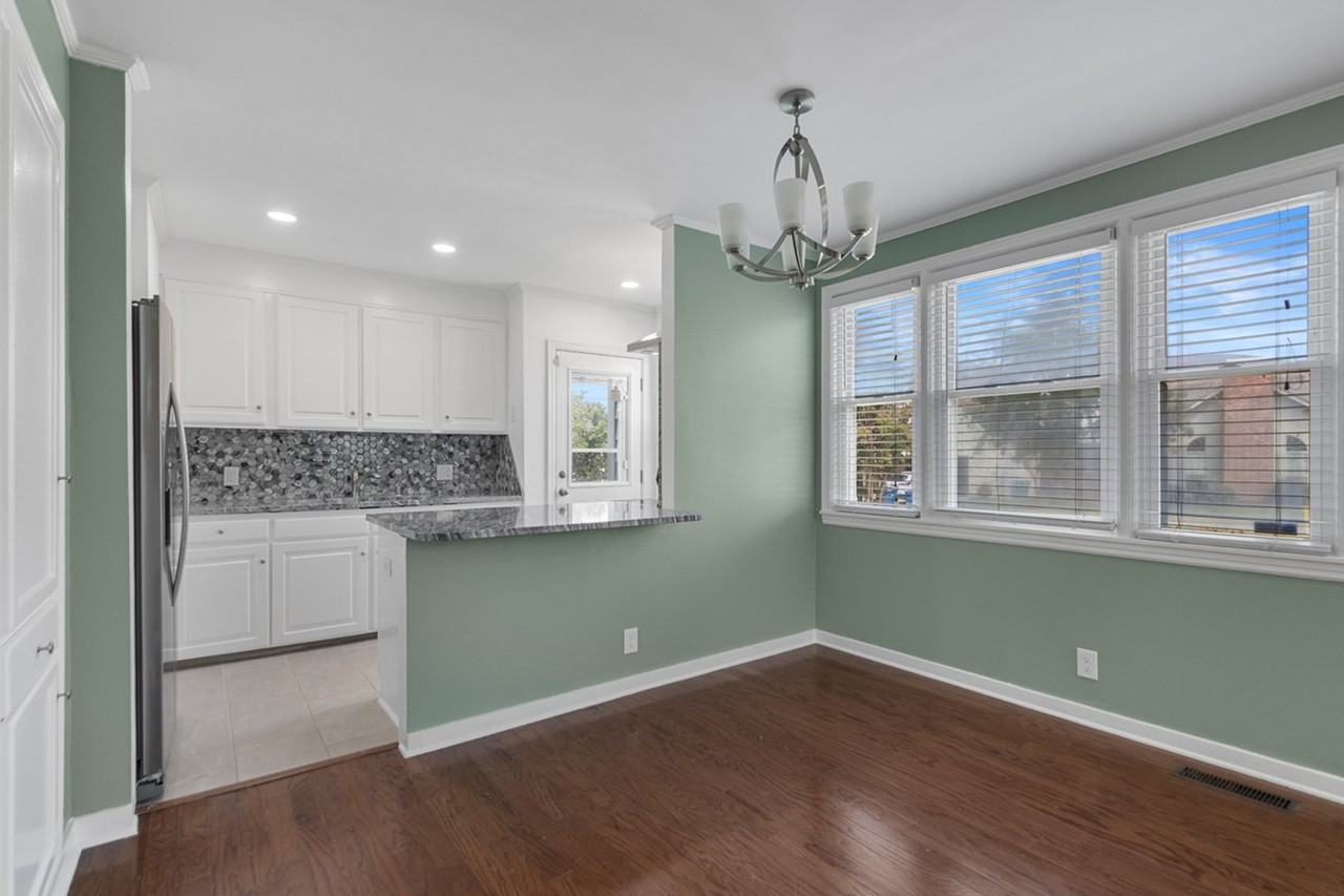 6609 Greenwood Rd - Photo 7 of 38