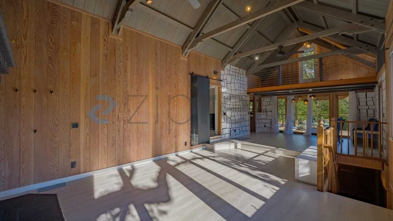 21190 Locust Dr - Photo 5 of 50