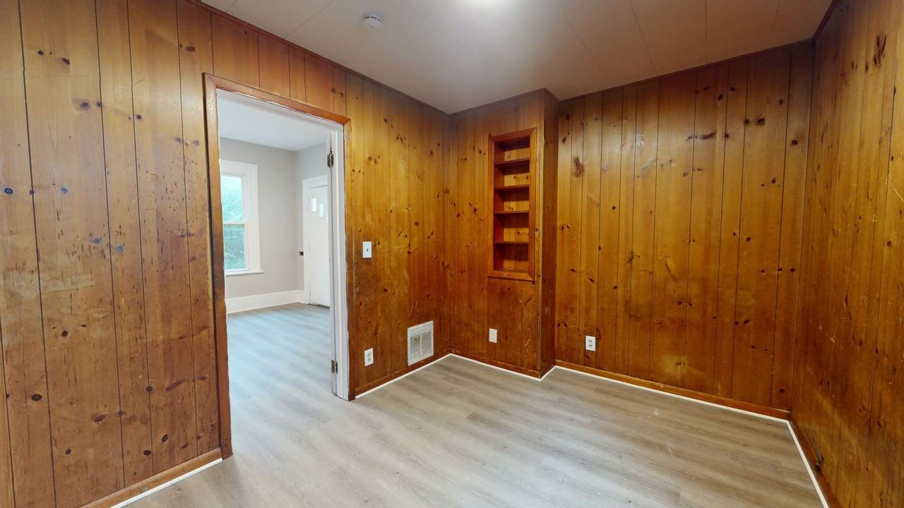 6906 Gertrude Ave - Photo 4 of 32