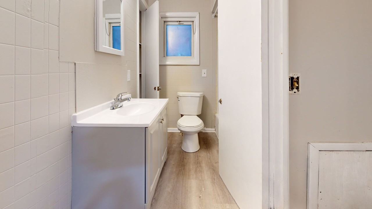 6906 Gertrude Ave - Photo 5 of 32