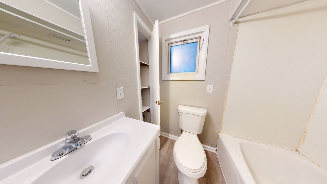 6906 Gertrude Ave - Photo 6 of 32
