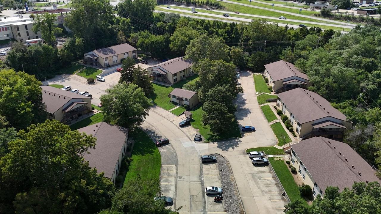 401 Clayton Dr - Photo 3 of 10
