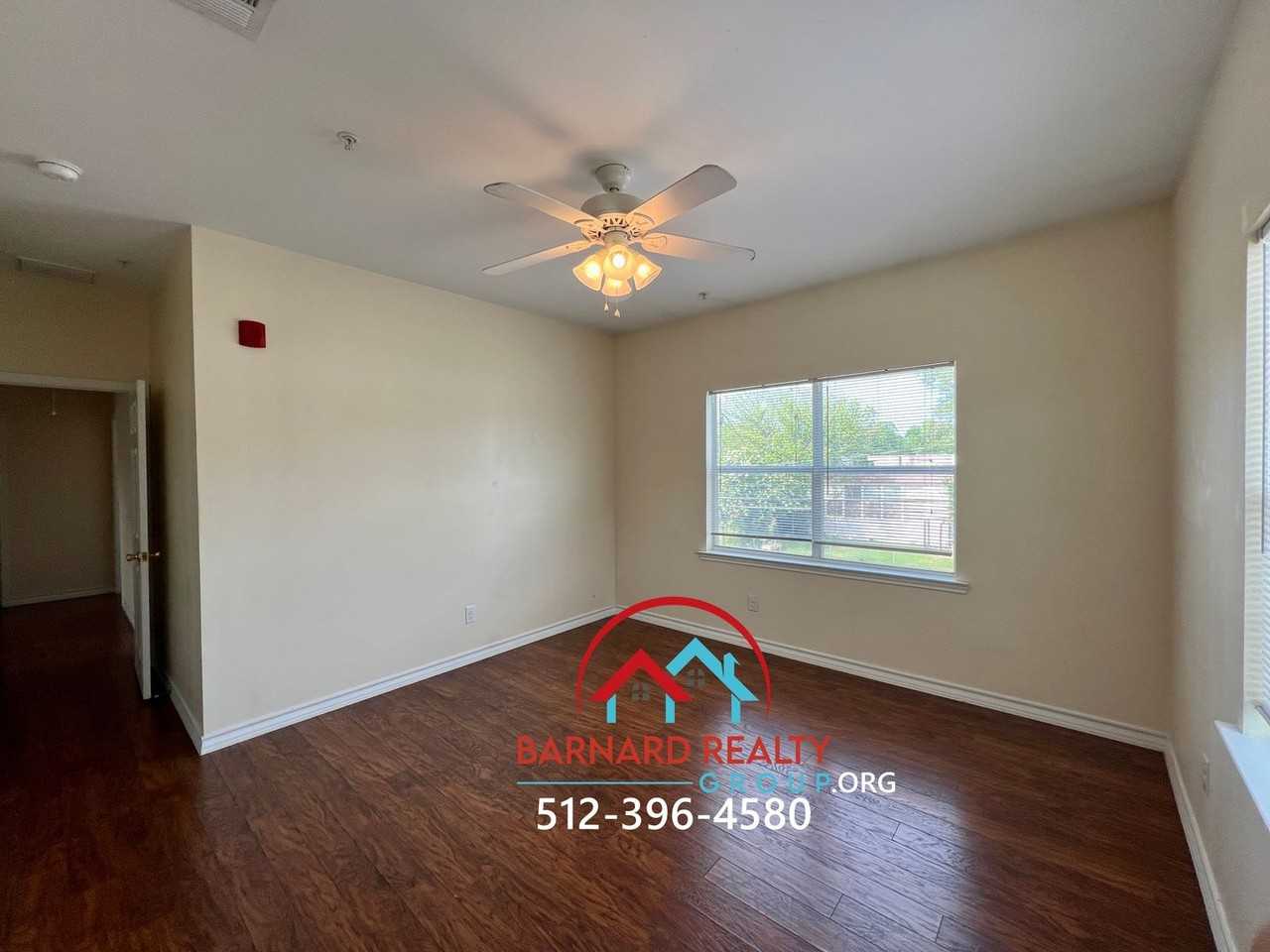 520 S Lbj Dr - Photo 5 of 16