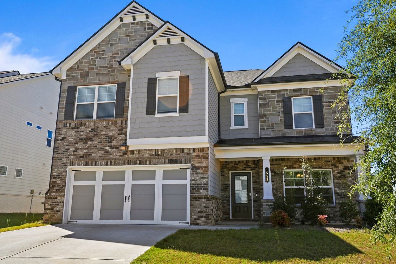 1552 Dover Creek Ln - Photo 2 of 30