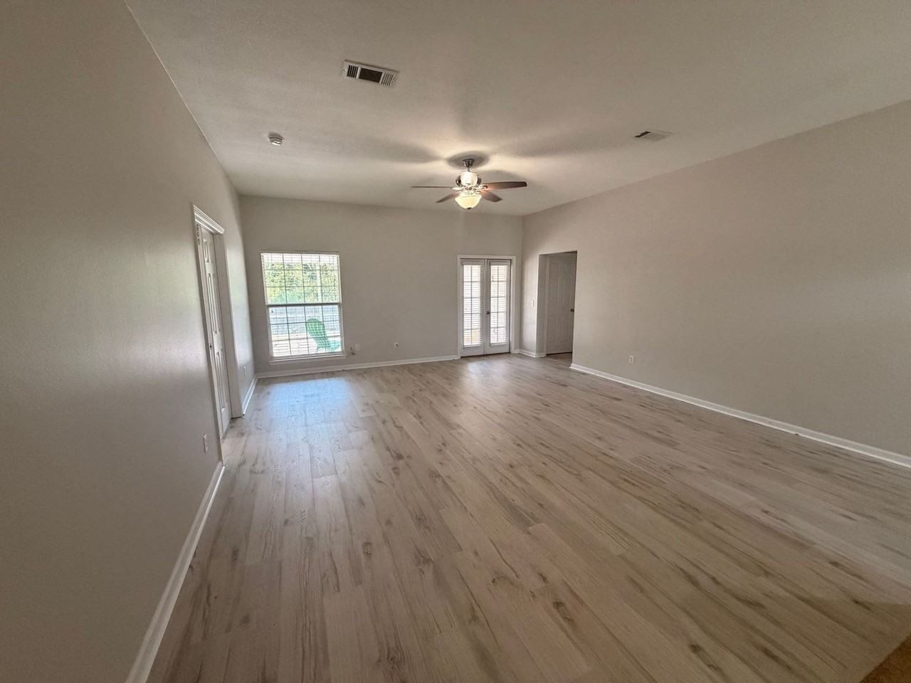 3545 Azalea Way - Photo 2 of 17