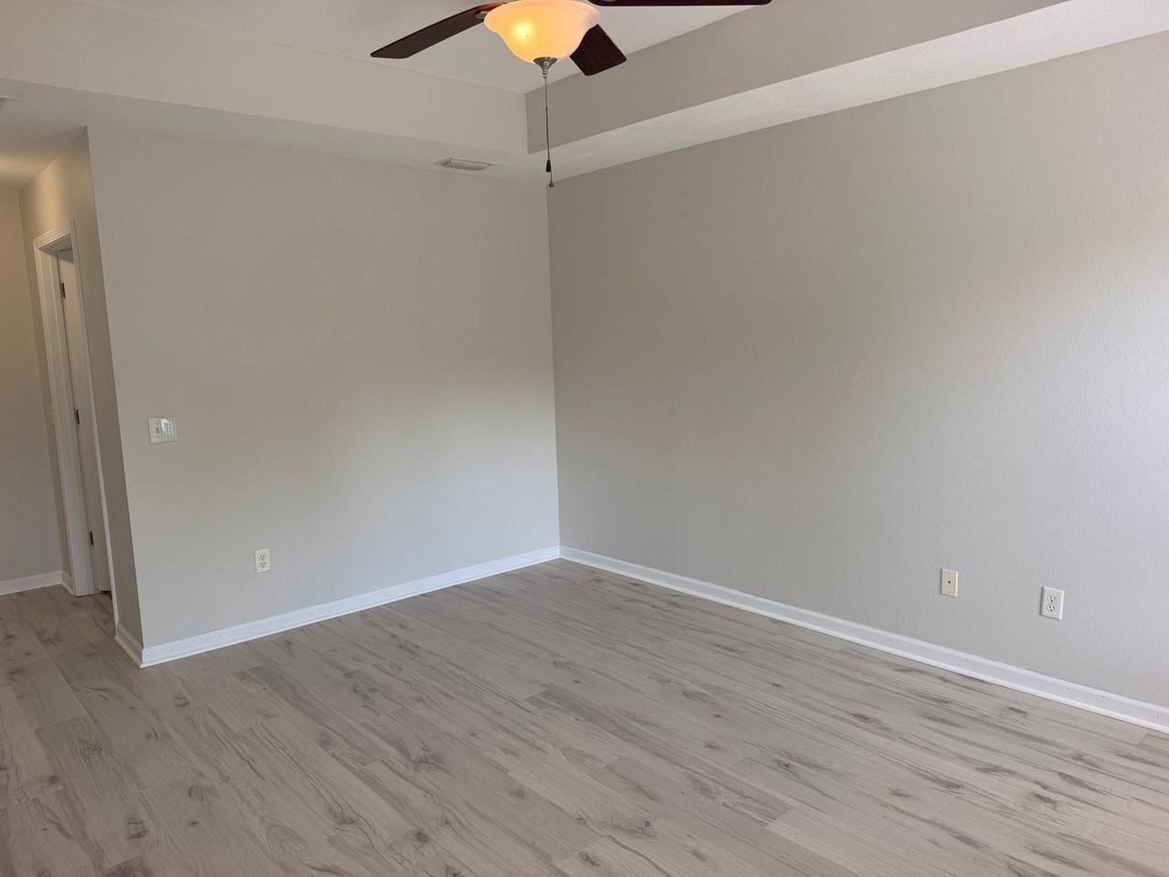 3545 Azalea Way - Photo 7 of 17