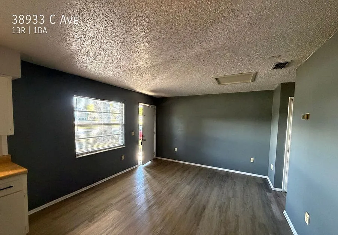 38933 C Ave - Photo 2 of 5