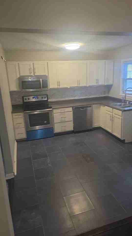 6805 Creston Dr - Photo 3 of 15