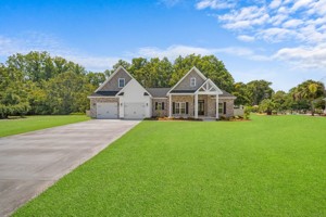 featured image of 12 Wysteria Ln