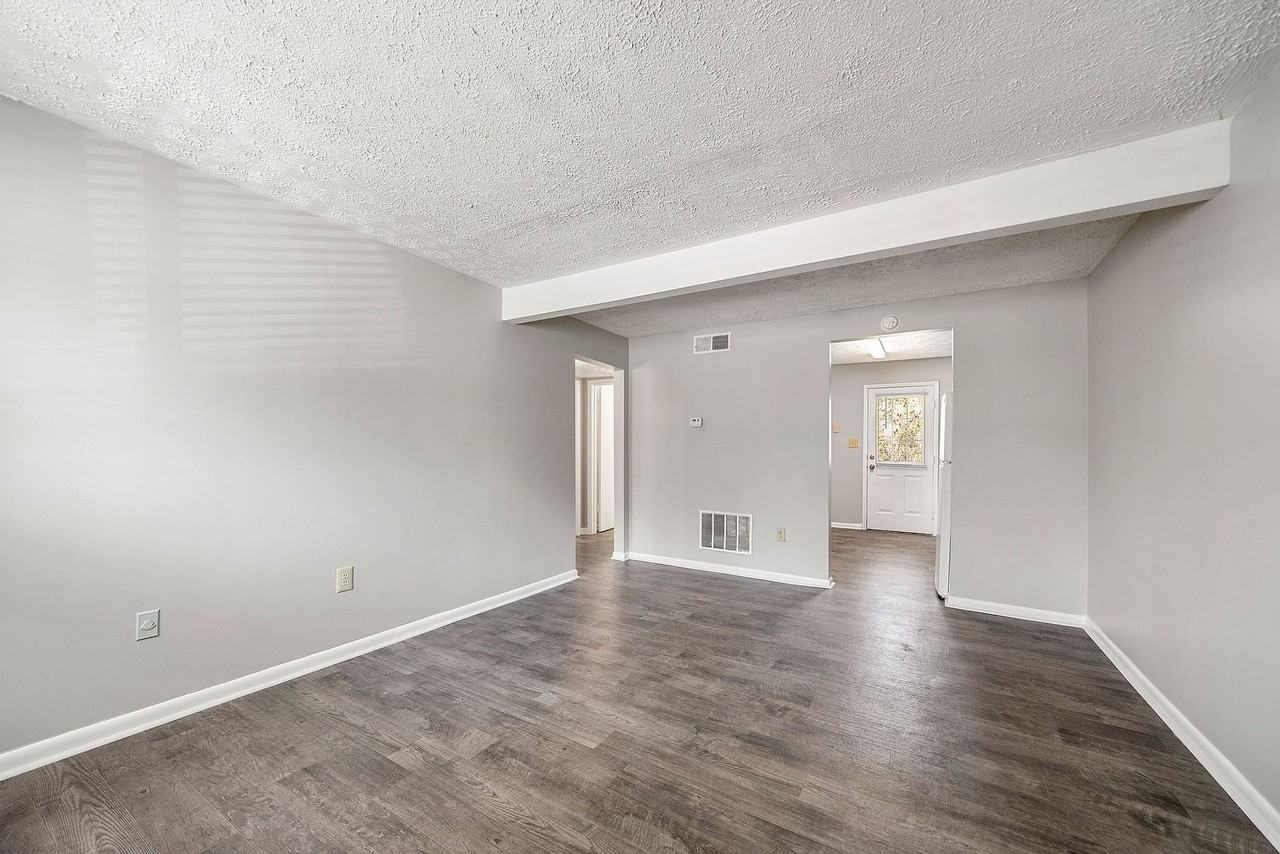 Balfour Forest Apartments - Photo 3 of 21