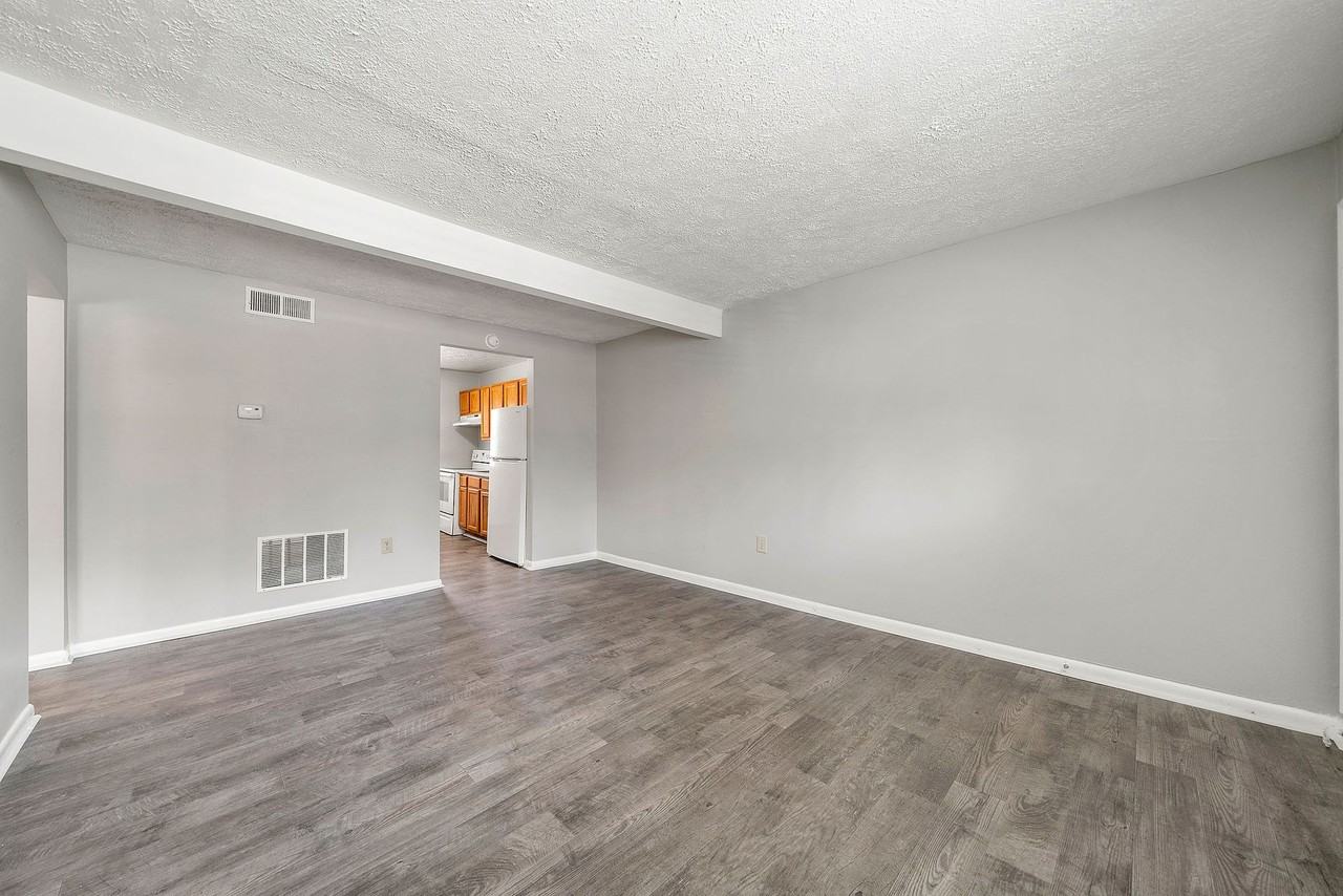 Balfour Forest Apartments - Photo 5 of 21
