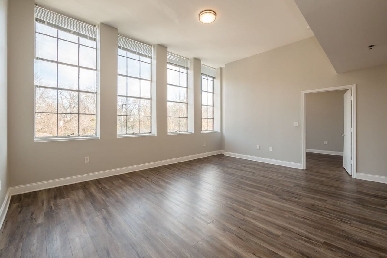 1093 West Ave SW - Photo 6 of 50