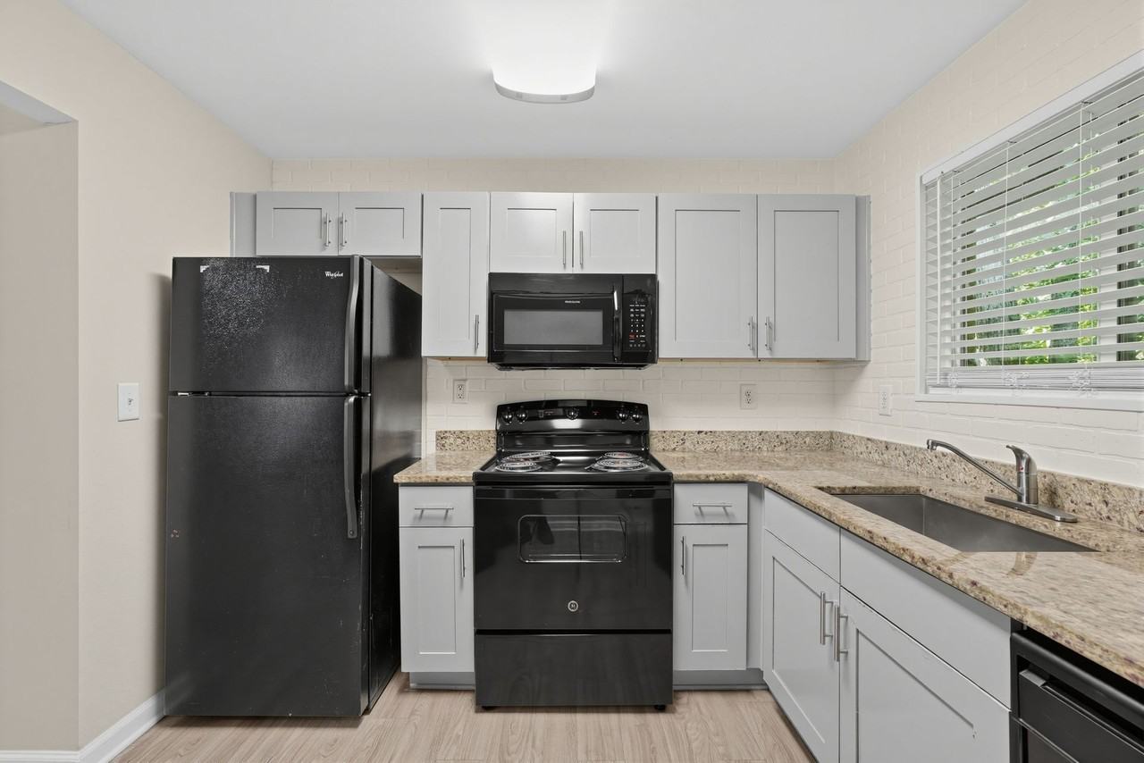 Eastside Crossing Apartments - Photo 2 of 39