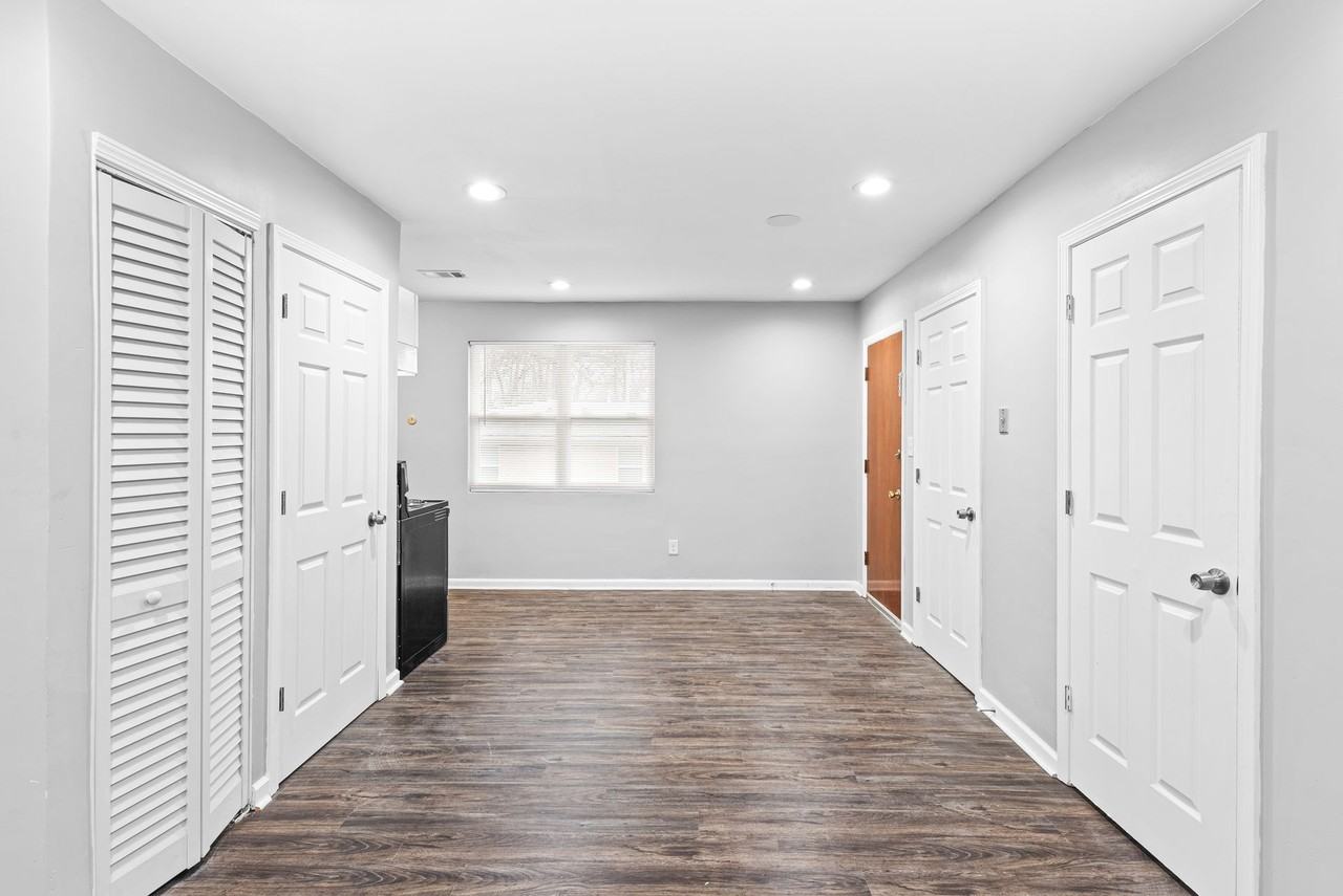 Georgian Oaks Apartments - Photo 7 of 50