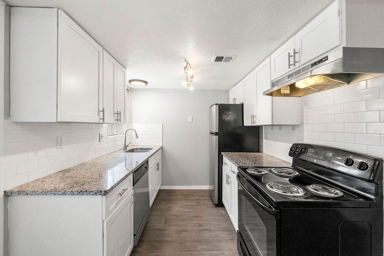 Northgate Townhomes - Photo 7 of 43