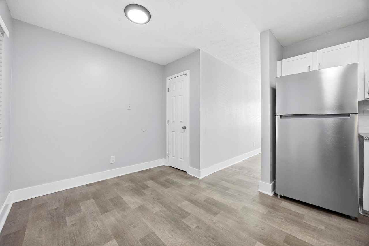 Ridgewood Apartments - Photo 5 of 48