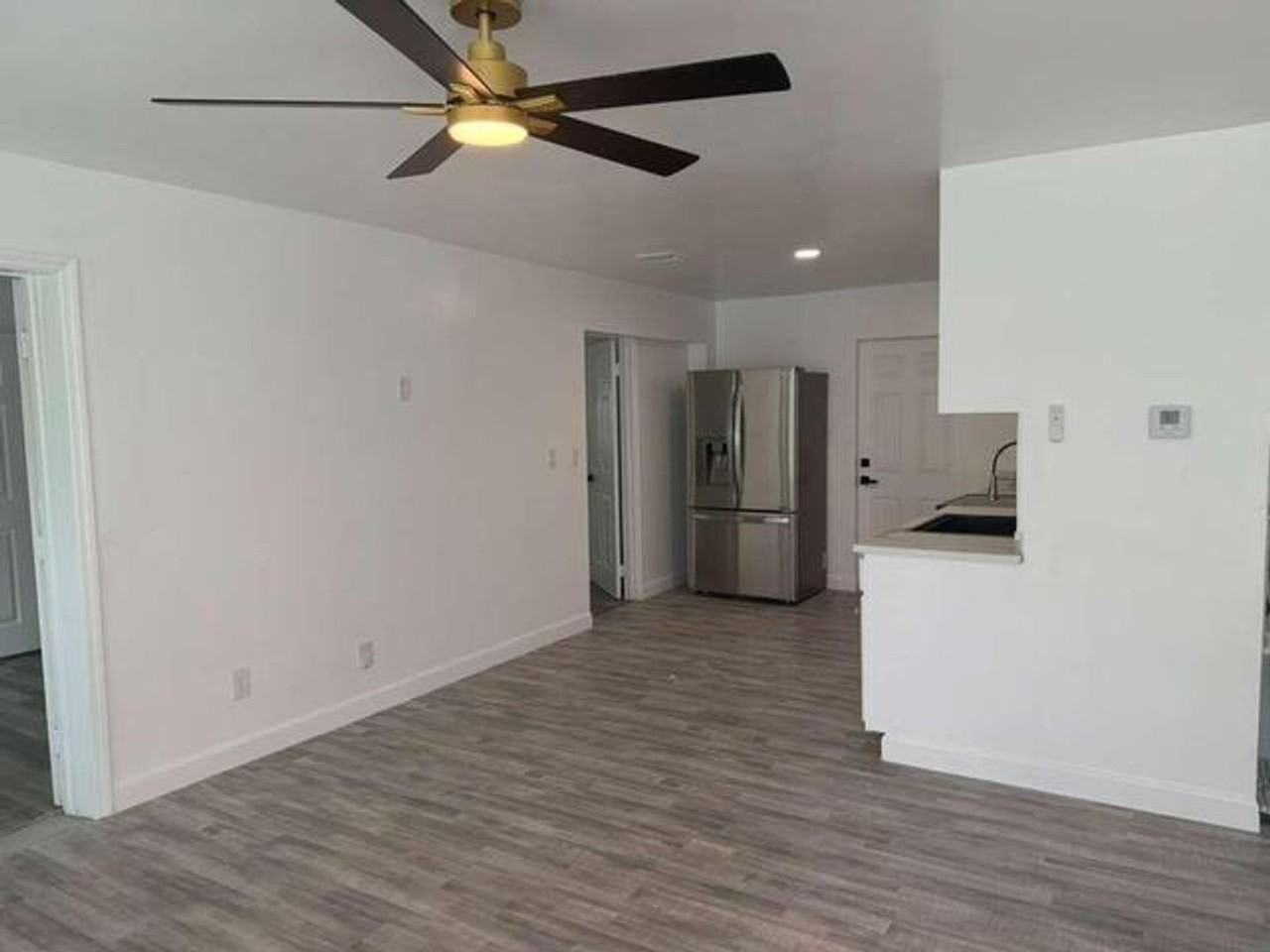 2620 Ne 7th Ter - Photo 6 of 15