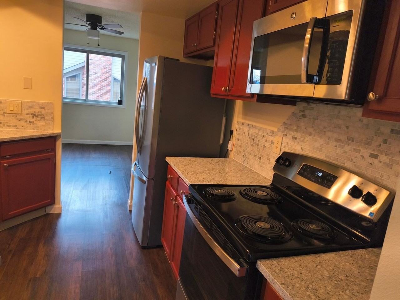 4206 S Granby St - Photo 5 of 11