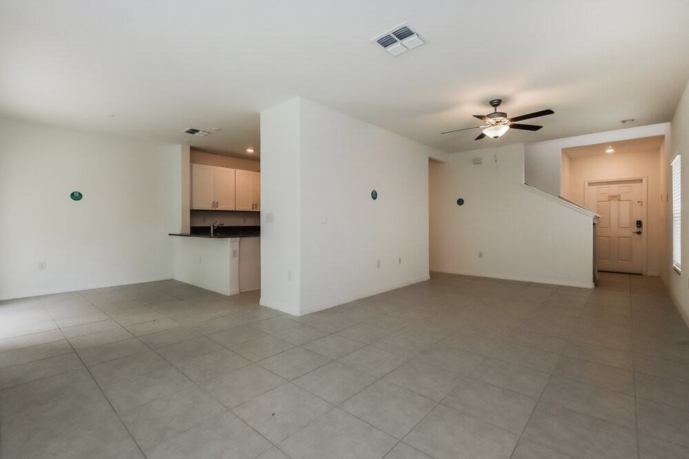 7306 Spring Snowflake Ave - Photo 4 of 20