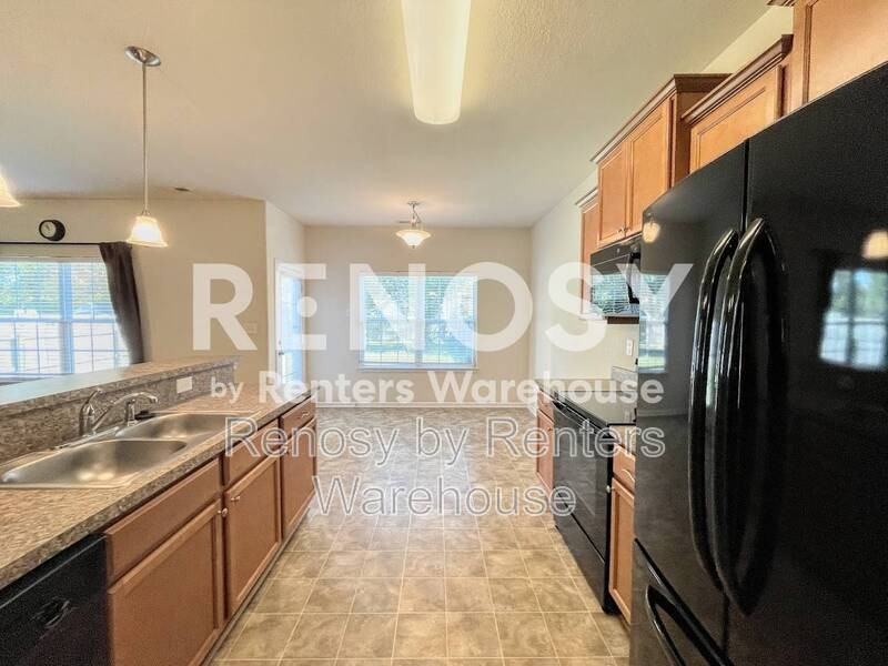 1607 Cullen Ave - Photo 7 of 35