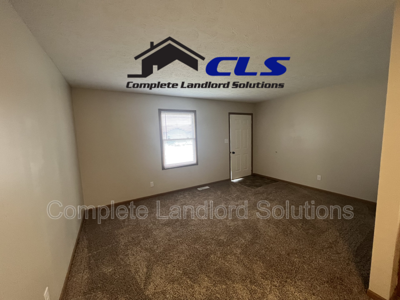 1773 E Morgan Dr - Photo 2 of 12