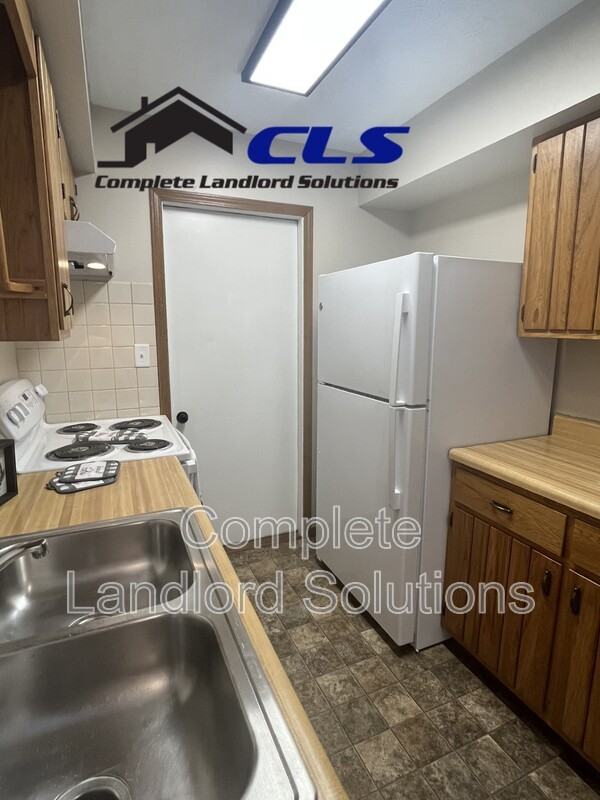 1773 E Morgan Dr - Photo 6 of 12