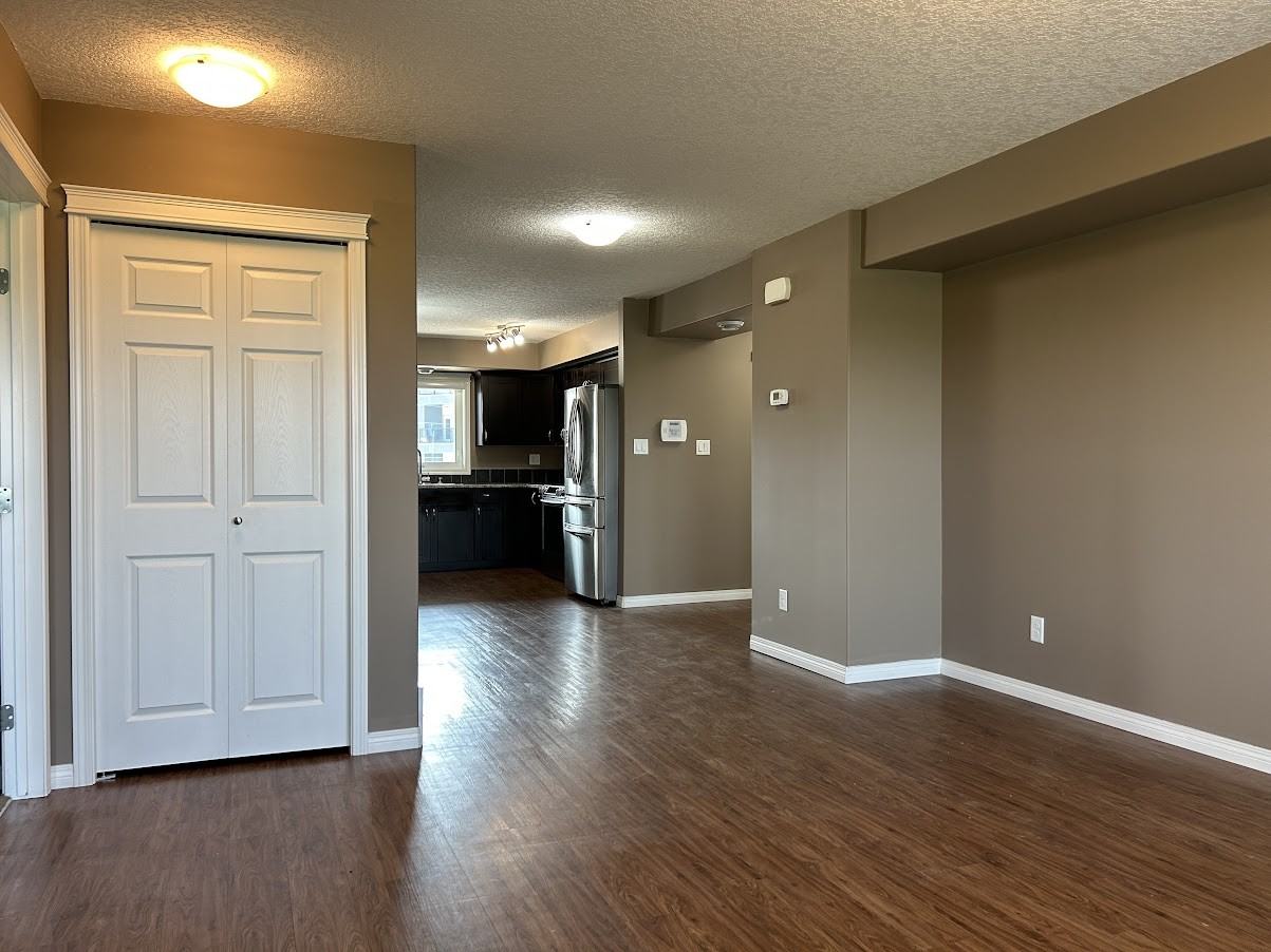 125 Willis Crescent 324 - Photo 6 of 16