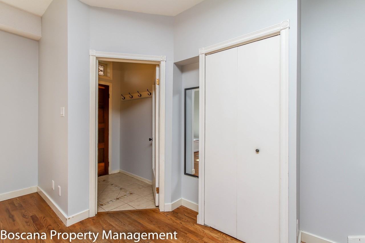 195 Pretoria Ave - Photo 4 of 31