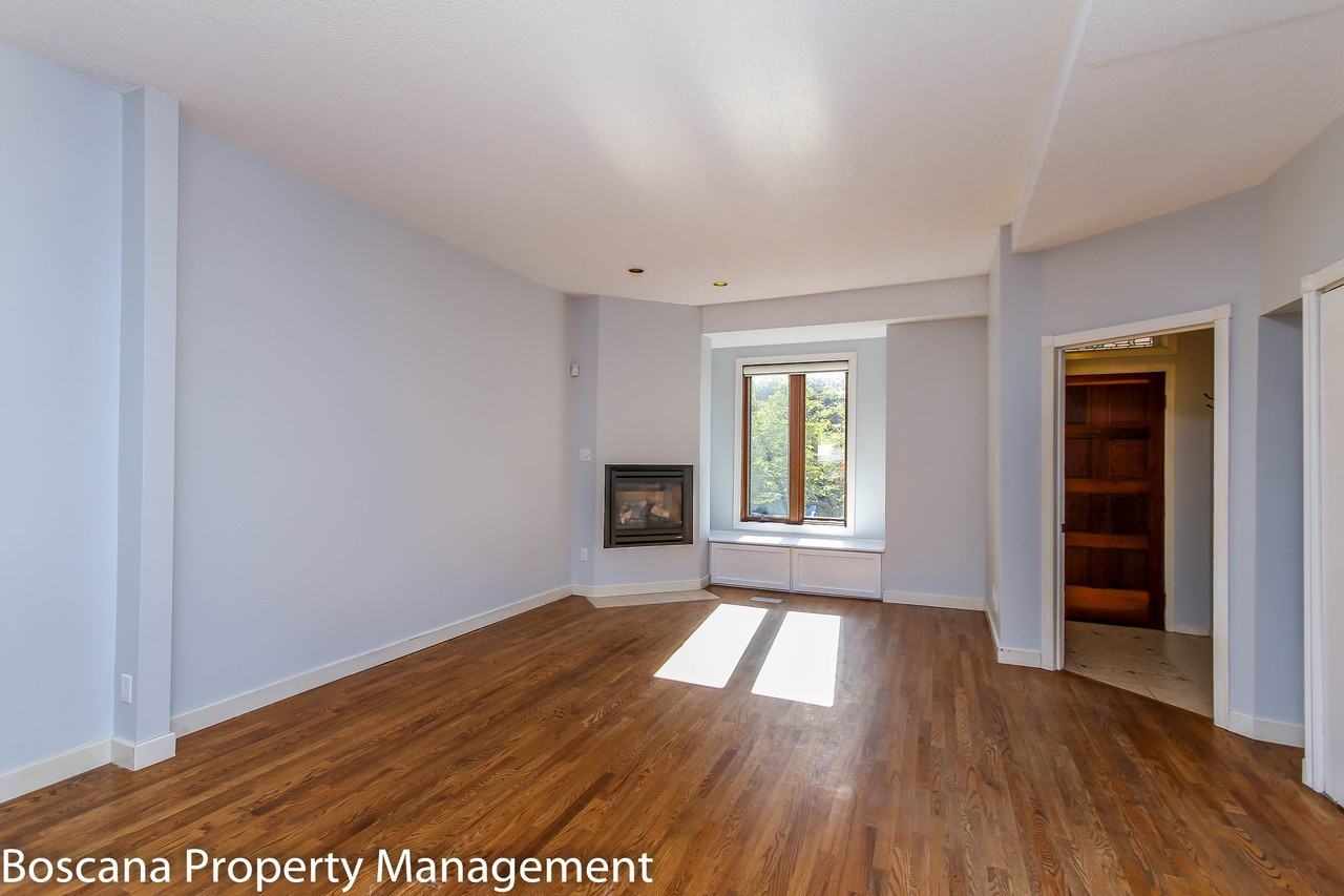 195 Pretoria Ave - Photo 5 of 31