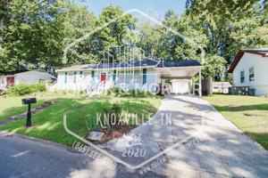 featured image of 121 E Arrowwood Rd
