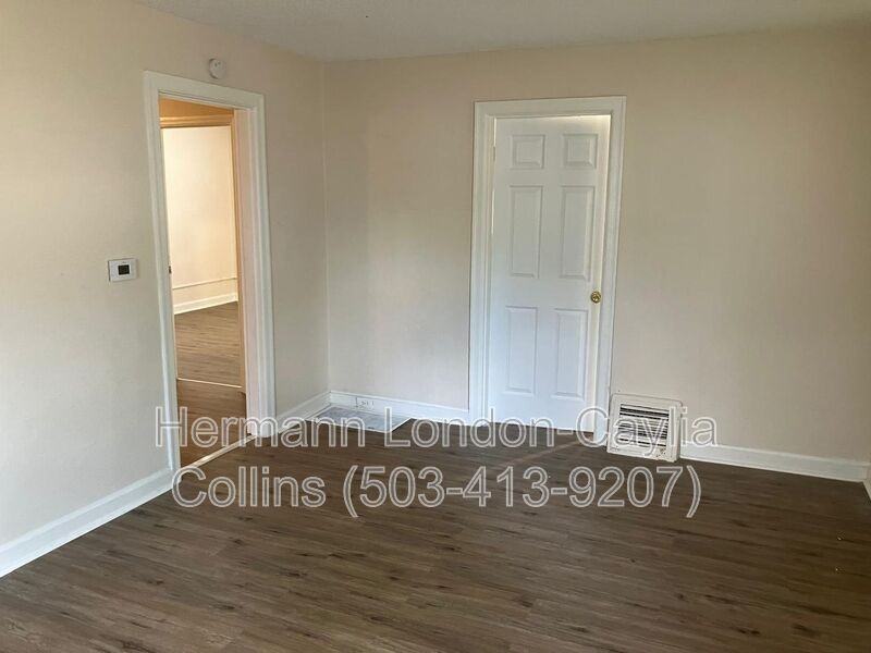 7117 Seymour Dr - Photo 6 of 20