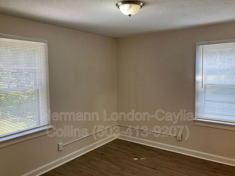 7117 Seymour Dr - Photo 7 of 20