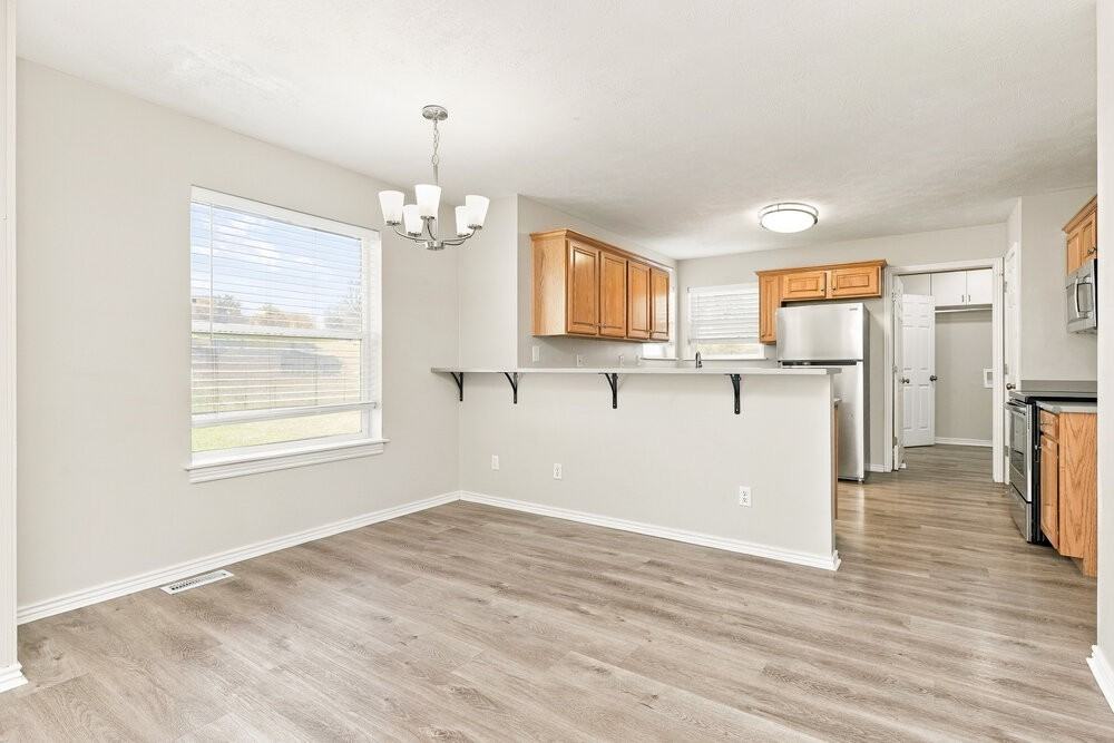4083 Sw - Photo 7 of 18