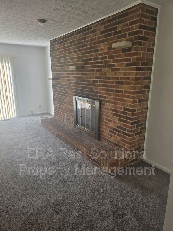 1910 Bairsford Dr - Photo 6 of 37