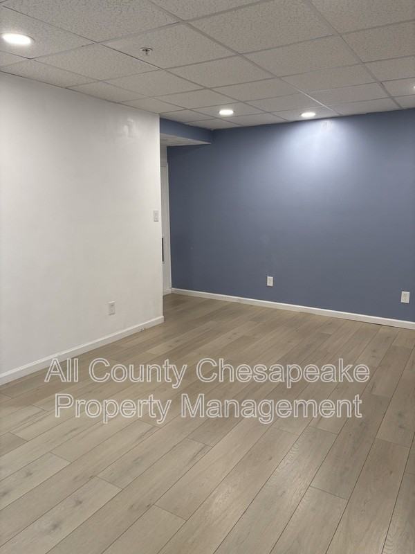 524 Harbour Ct - Photo 7 of 16