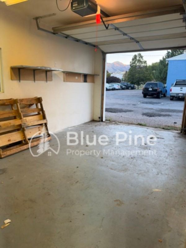 439 E Wyeth St - Photo 6 of 7