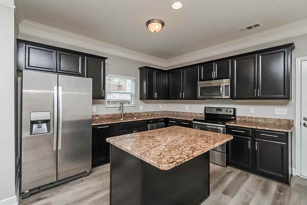 1921 Wild Oaks Ct - Photo 7 of 17