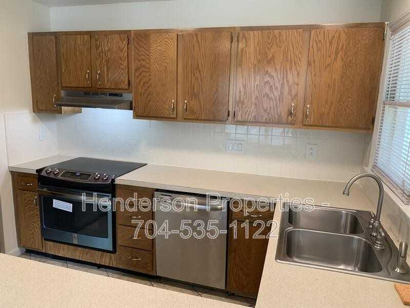 6516 Park South Dr - Photo 3 of 11