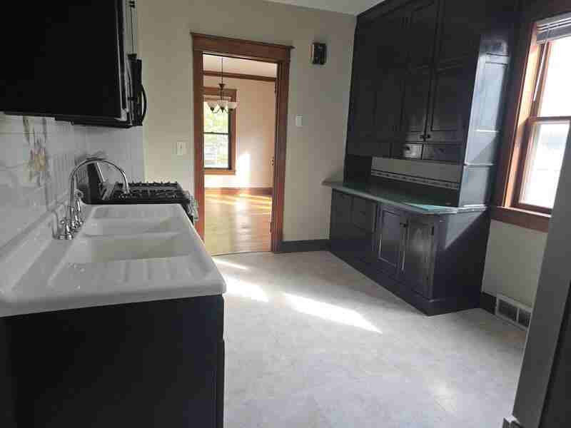 1009 N Oneida St - Photo 5 of 41