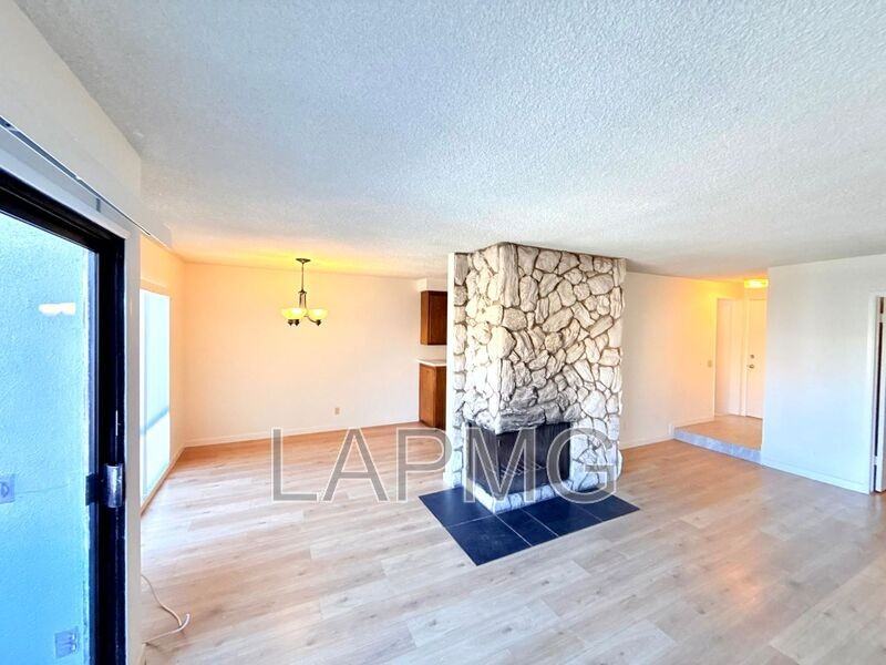 1275 Barry Ave #5 - Photo 3 of 27