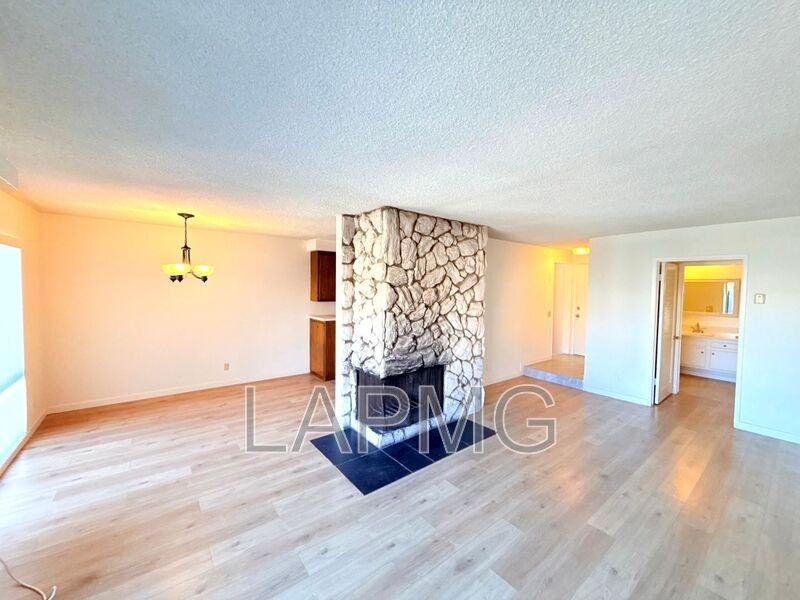 1275 Barry Ave #5 - Photo 5 of 27