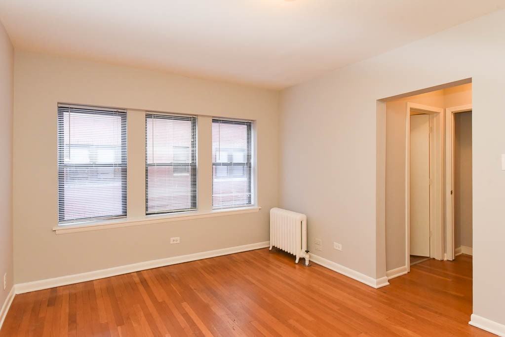 5744 N Winthrop Ave #205 - Photo 6 of 14