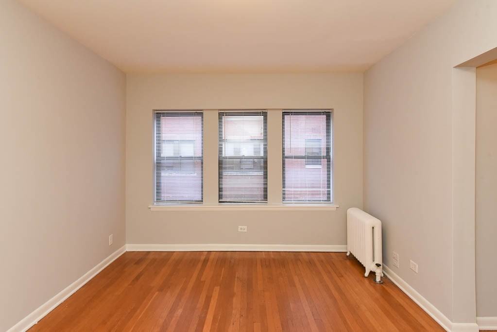 5744 N Winthrop Ave #205 - Photo 7 of 14