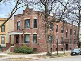 featured image of 3120 W Schubert Ave #1W