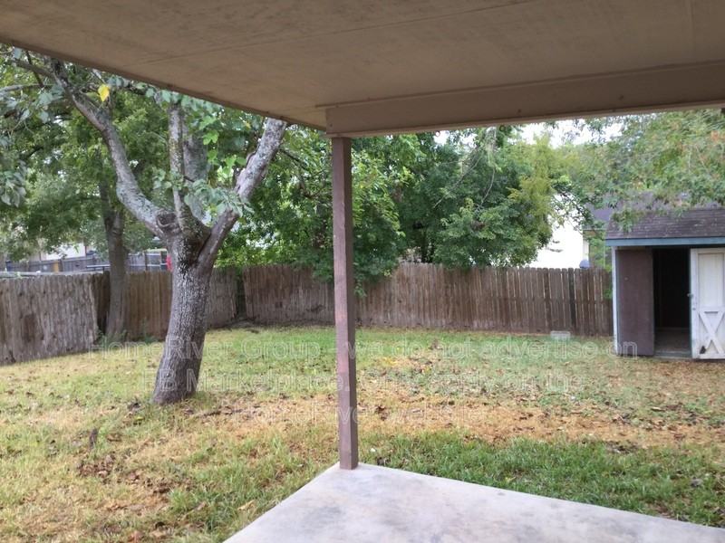 1051 Gallatin Dr - Photo 2 of 13