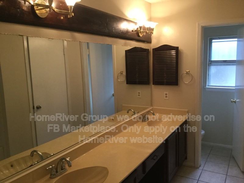 1051 Gallatin Dr - Photo 6 of 13