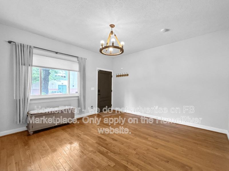 615 Tripoli St - Photo 4 of 18